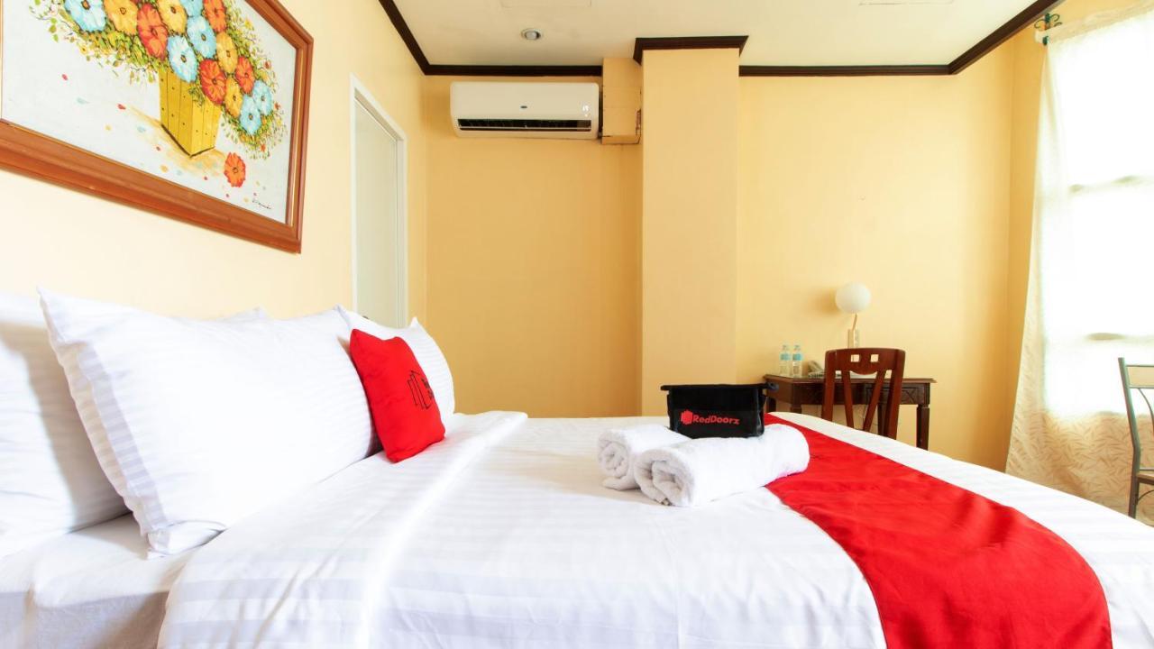 Reddoorz @ Downtown Tacloban Hotel Exterior foto